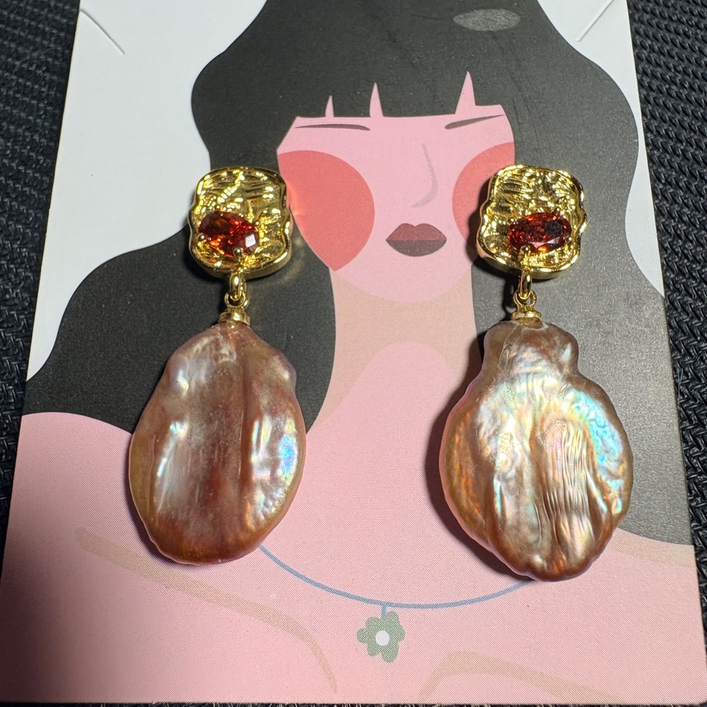 Freshwater baroque pear Gold and Pink Dangle Earrings